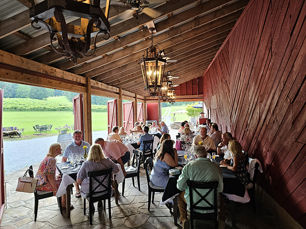 Red Barn Cafe at Tiger Mountain Vineyards